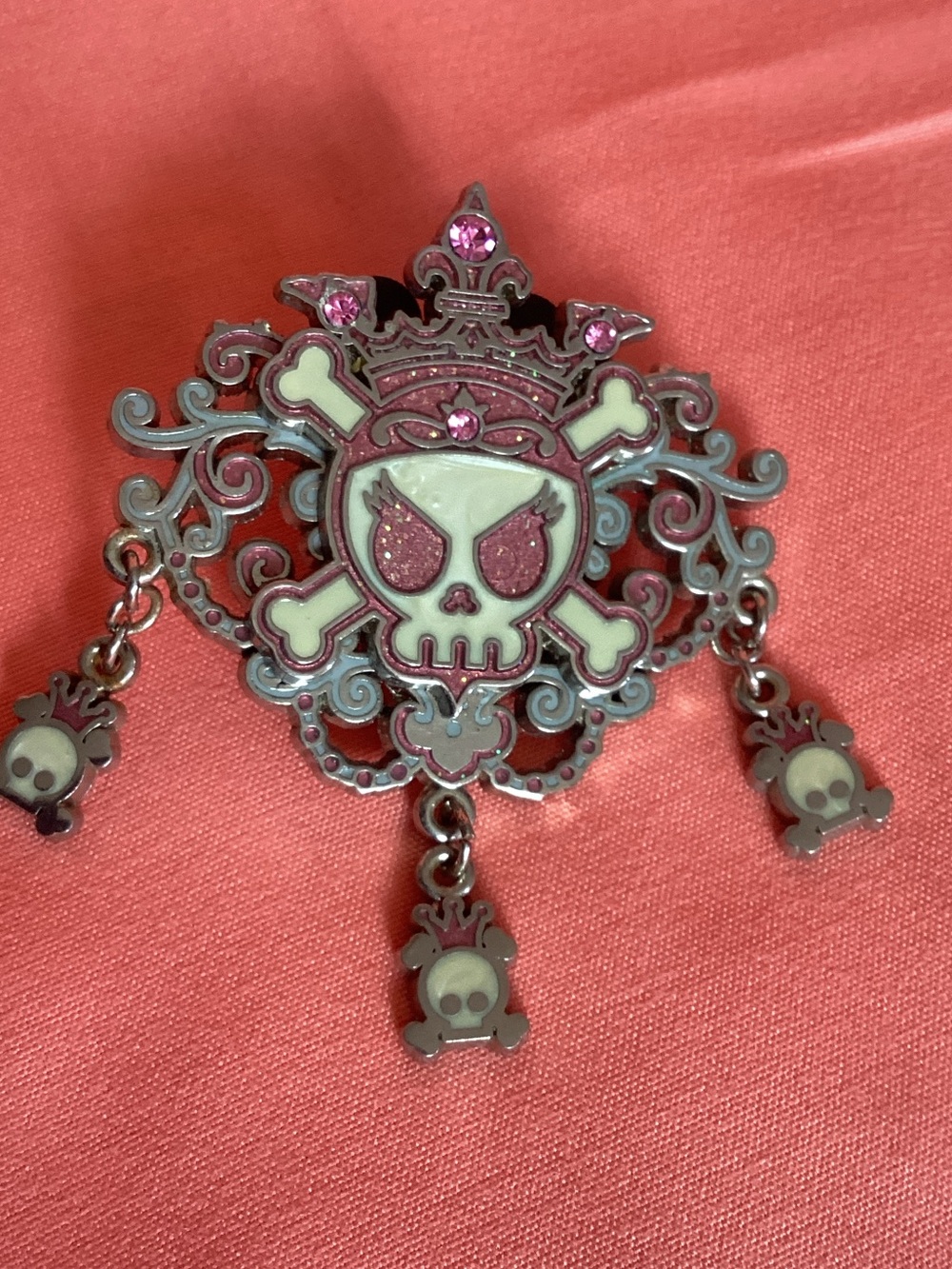 Disney parks pirates of the Caribbean collection pin